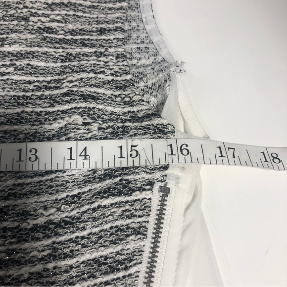 1. State Sleeveless Tweed 2 Tone Metallic Blouse, size S - Picture 9 of 10